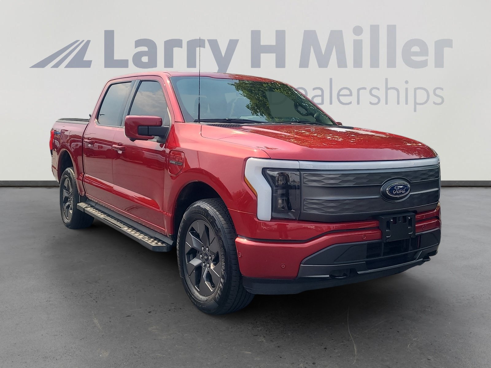 Certified 2023 Ford F150 Lightning Lariat w/ Equipment Group 511A High AWD/4WD image 7