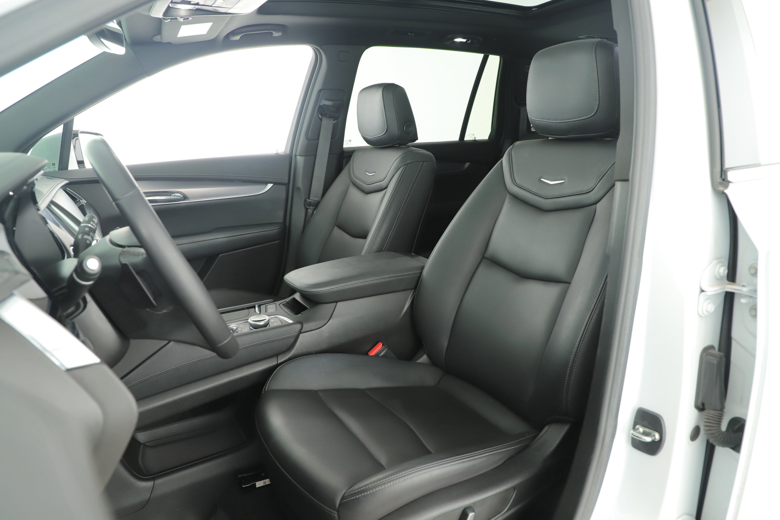 Used 2023 Cadillac XT6 Luxury image 8