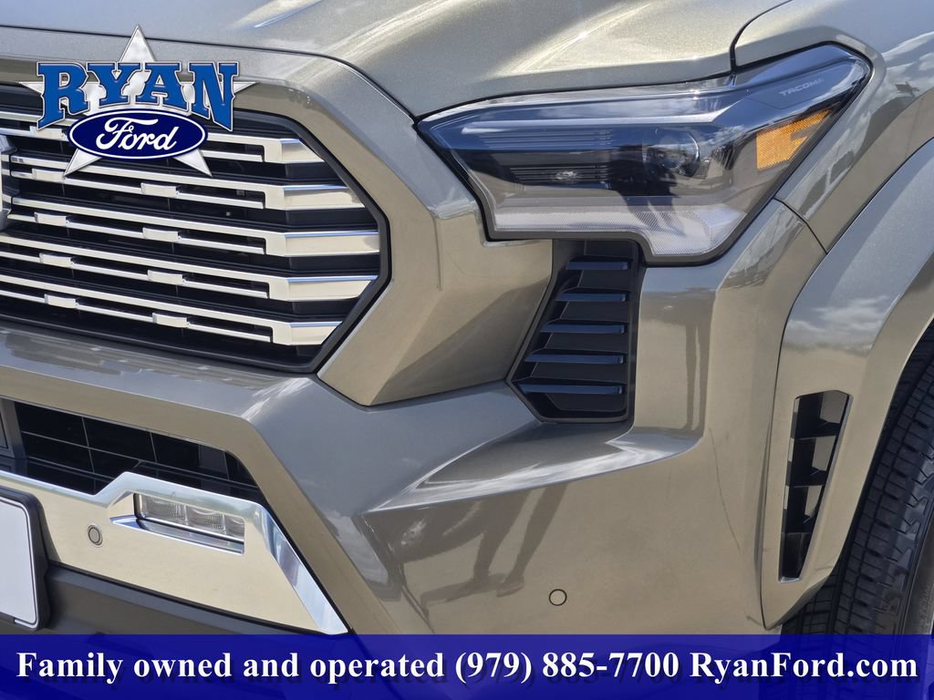 Used 2024 Toyota Tacoma Limited AWD/4WD image 6