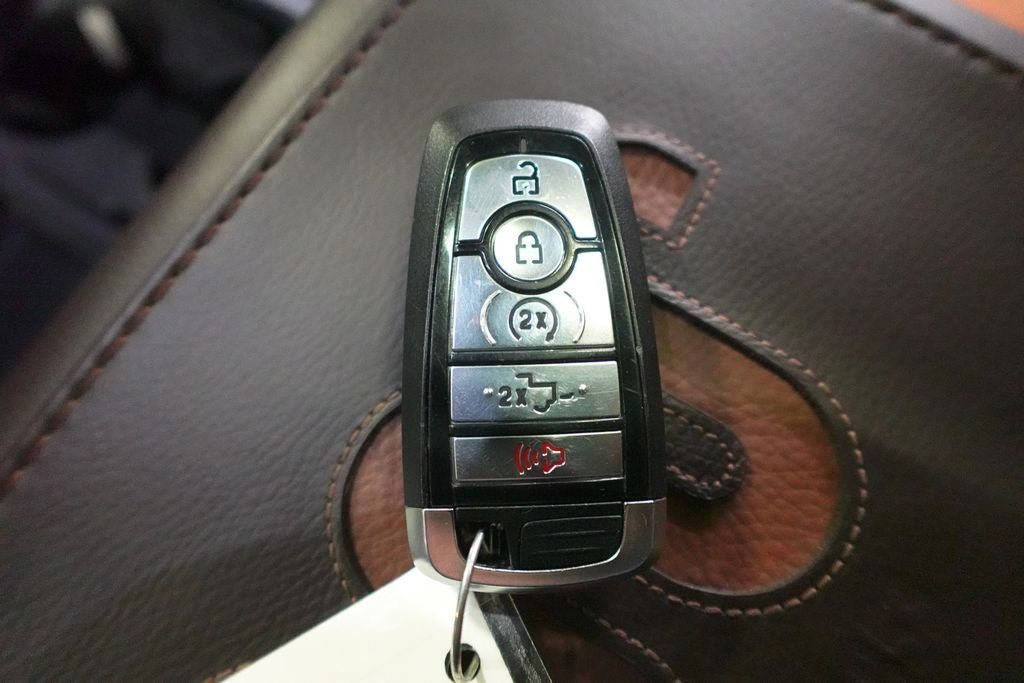 Certified 2025 Ford F450 King Ranch AWD/4WD image 22