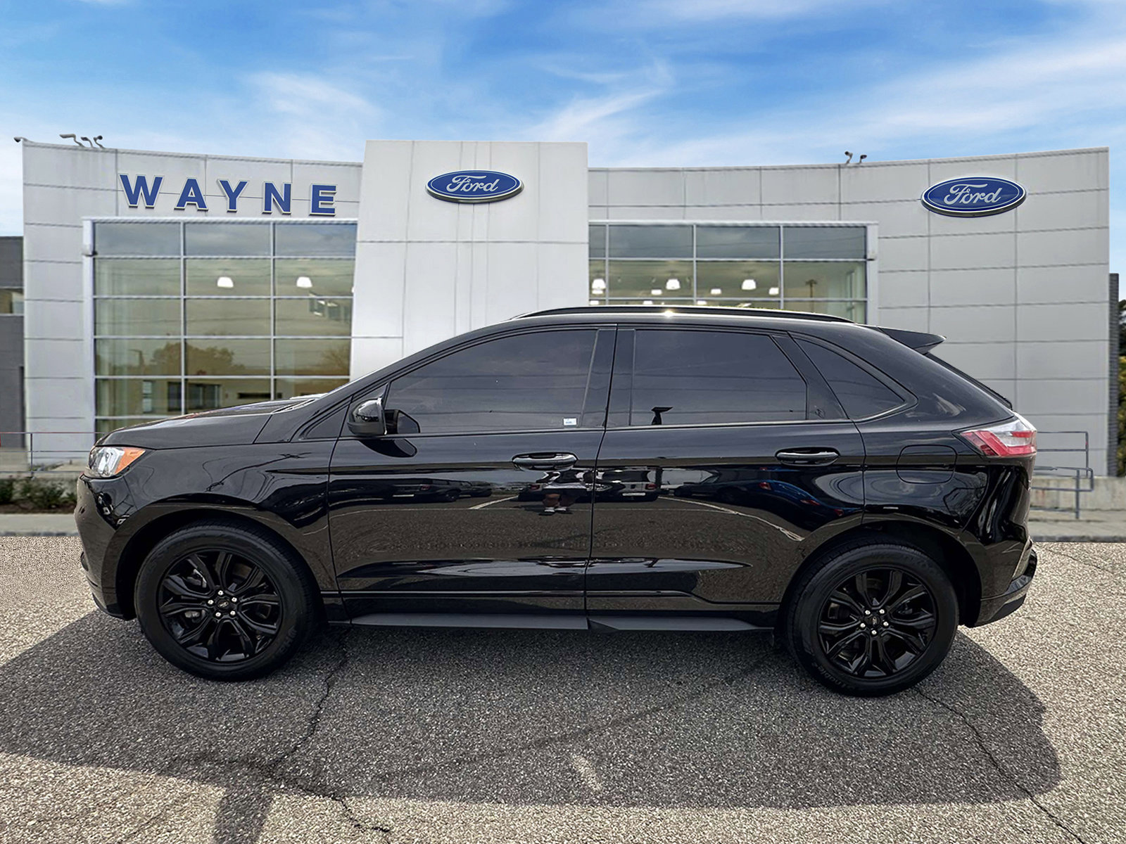 Certified 2023 Ford Edge SE w/ Black Appearance Package AWD/4WD image 7