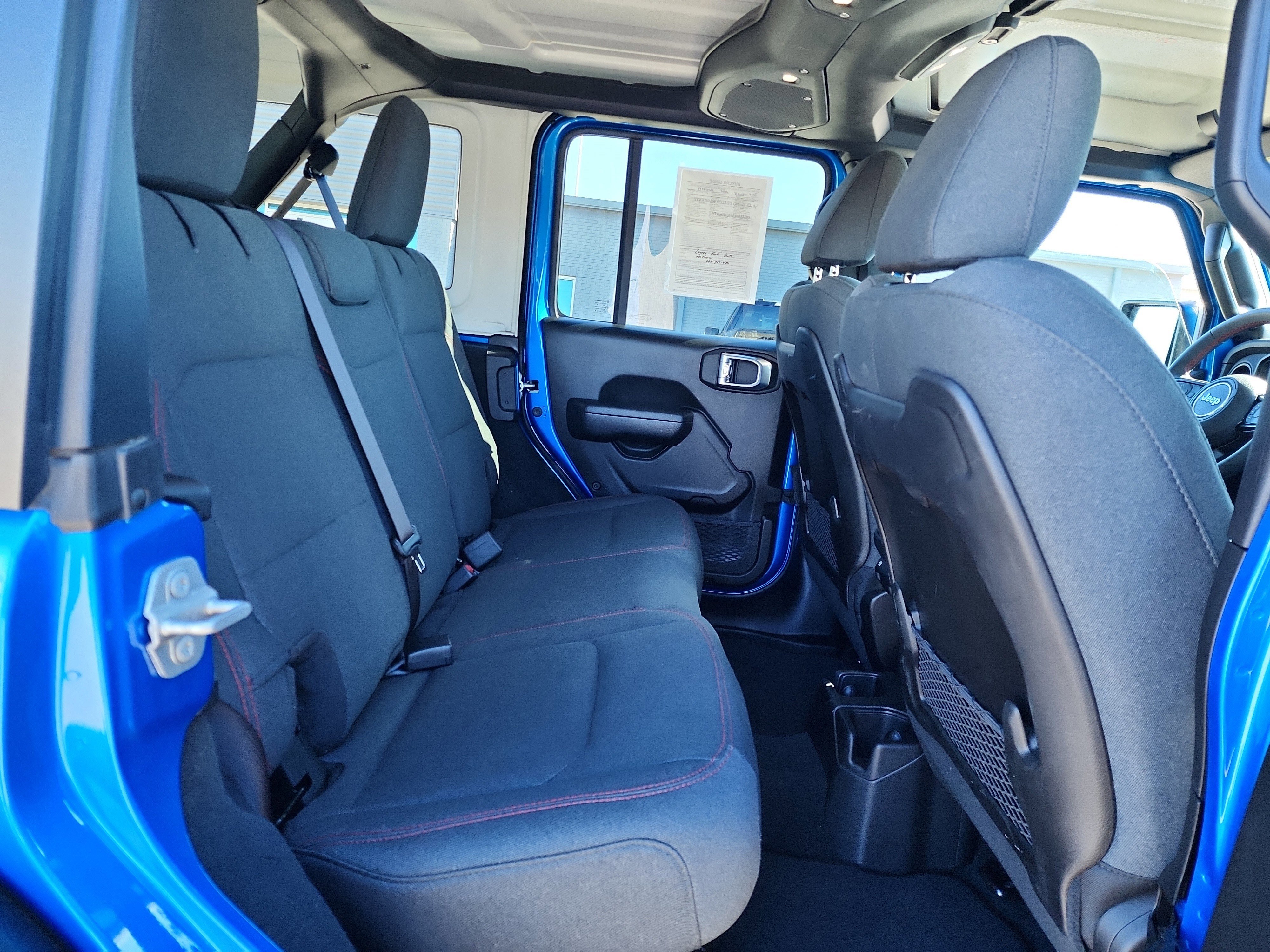 Used 2024 Jeep Wrangler Rubicon image 14