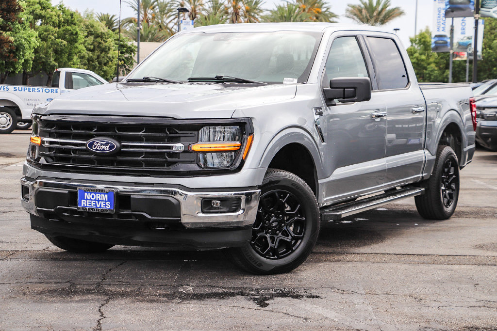 Certified 2025 Ford F150 XLT w/ Equipment Group 301A Standard AWD/4WD 360° Tour