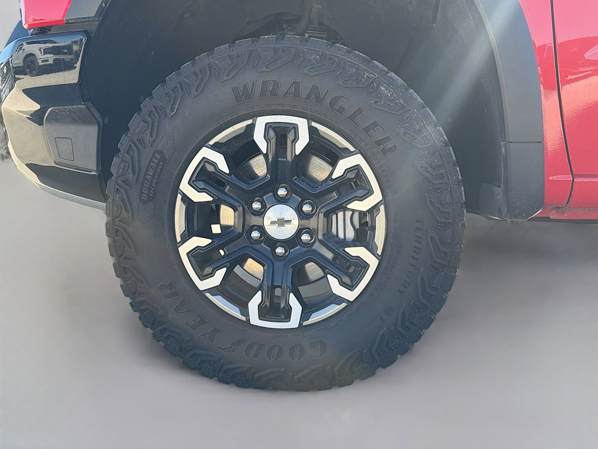 Used 2023 Chevrolet Silverado 1500 ZR2 w/ Technology Package image 38