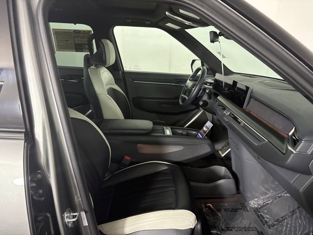 Used 2025 Kia EV9 GT-Line image 37