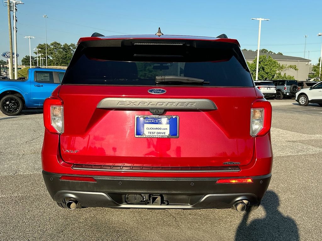 Certified 2023 Ford Explorer XLT w/ Equipment Group 202A RWD image 15