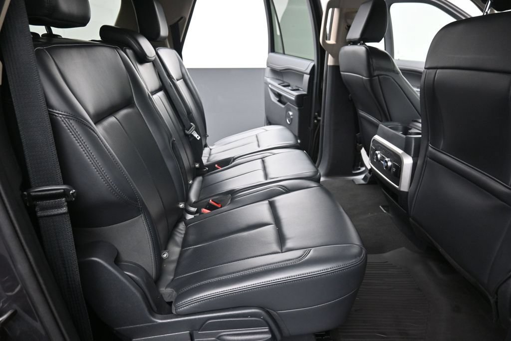 Certified 2024 Ford Expedition Max XLT RWD image 10