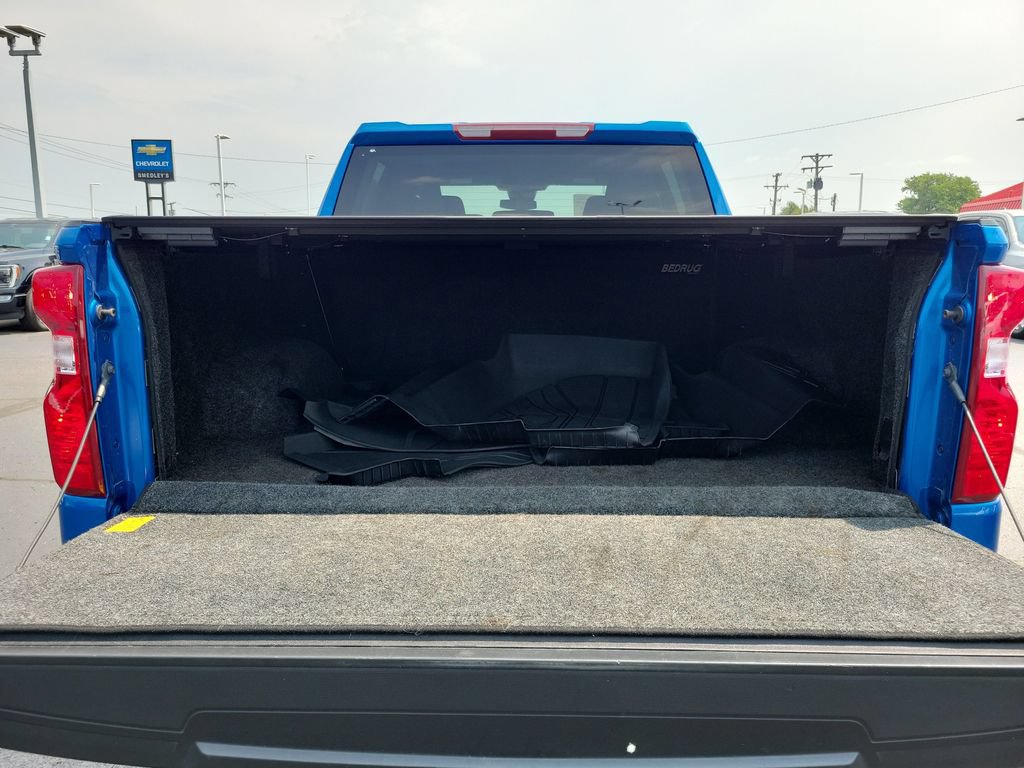 Used 2023 Chevrolet Silverado 1500 LT AWD/4WD image 10