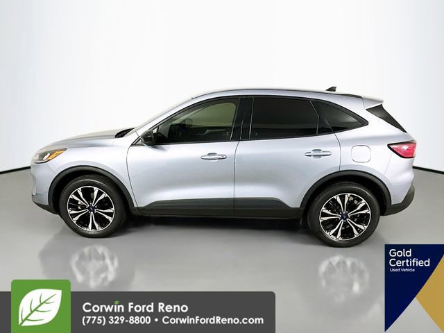 Certified 2022 Ford Escape SE w/ SE Sport Appearance Package image 3