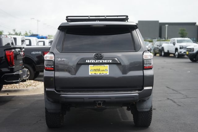 Used 2018 Toyota 4Runner TRD Off-Road AWD/4WD image 7