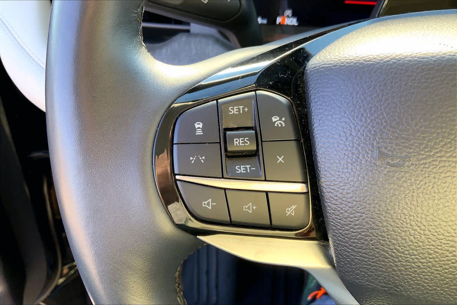 Certified 2025 Ford Explorer Platinum w/ Ultimate Package RWD image 23