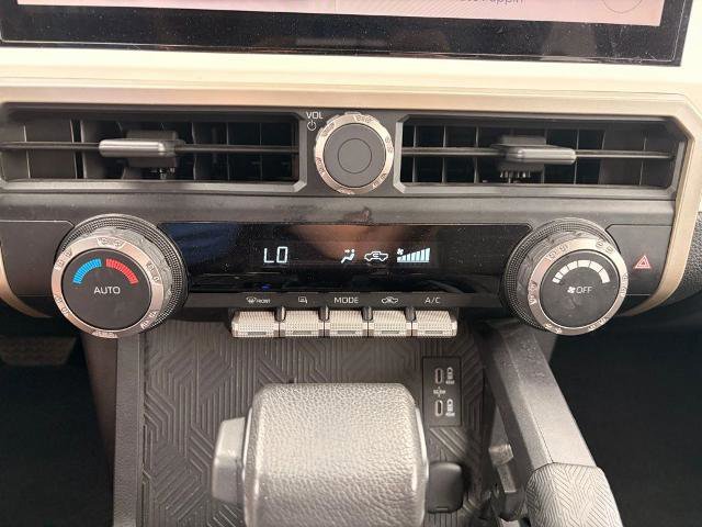 Used 2024 Toyota Tacoma TRD Off-Road AWD/4WD image 21