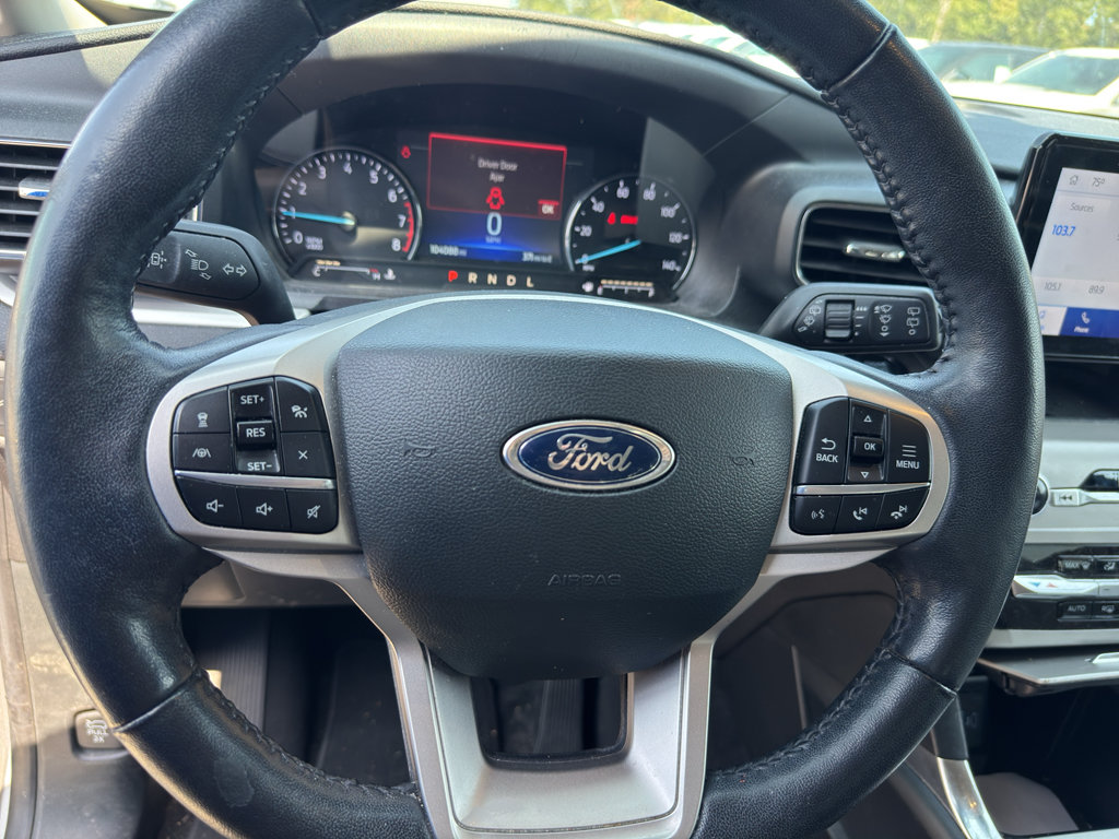 Certified 2022 Ford Explorer XLT w/ Equipment Group 202A AWD/4WD image 16
