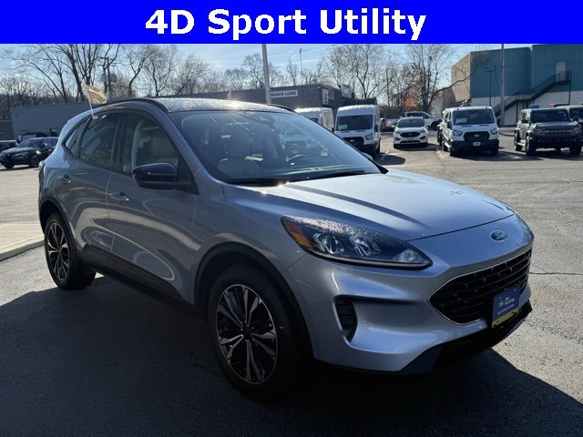 Certified 2022 Ford Escape SE w/ SE Sport Appearance Package image 11