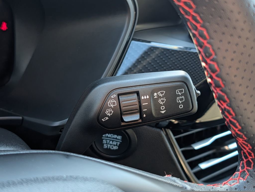 Certified 2025 Ford Escape ST-Line AWD/4WD image 27