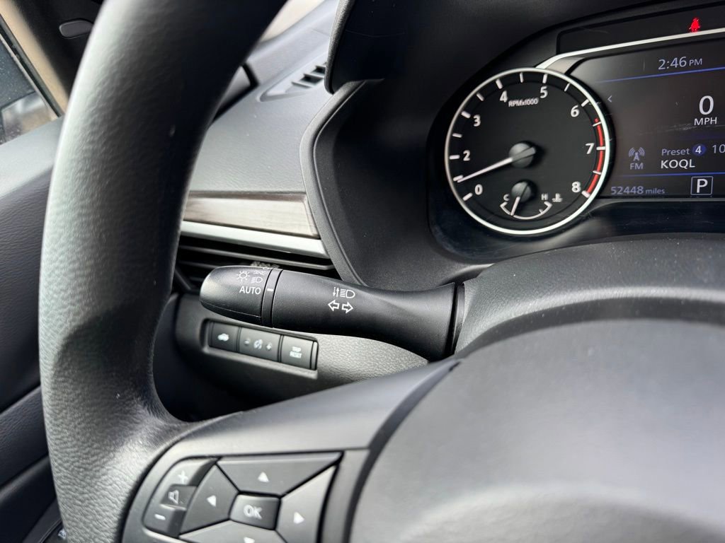 Used 2025 Nissan Altima 2.5 SV FWD image 18