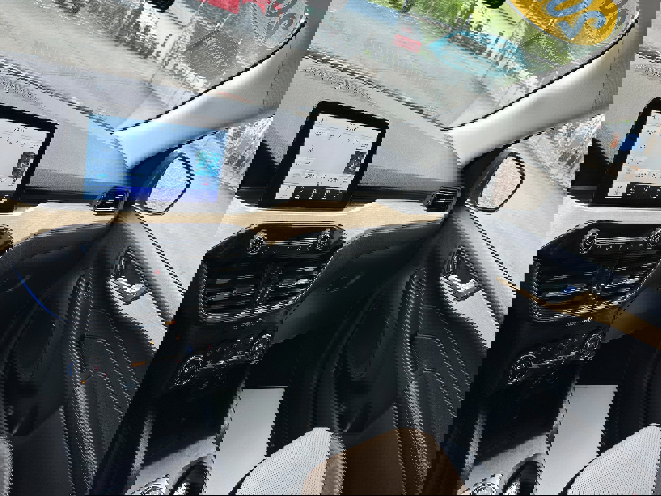 Certified 2021 Ford Escape Titanium w/ Titanium Elite Package image 14