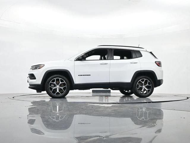 Used 2024 Jeep Compass Latitude AWD/4WD image 38