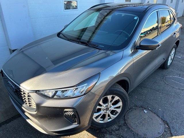 Certified 2023 Ford Escape Active w/ Tech Pack #2 AWD/4WD image 1