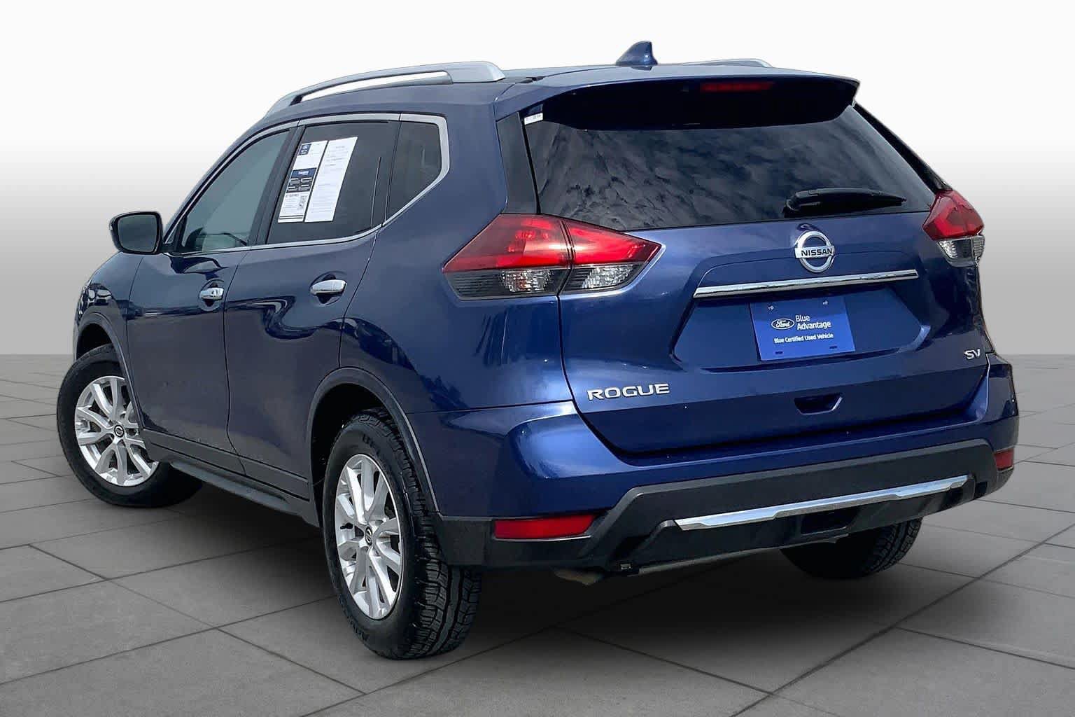 Used 2018 Nissan Rogue SV FWD image 12