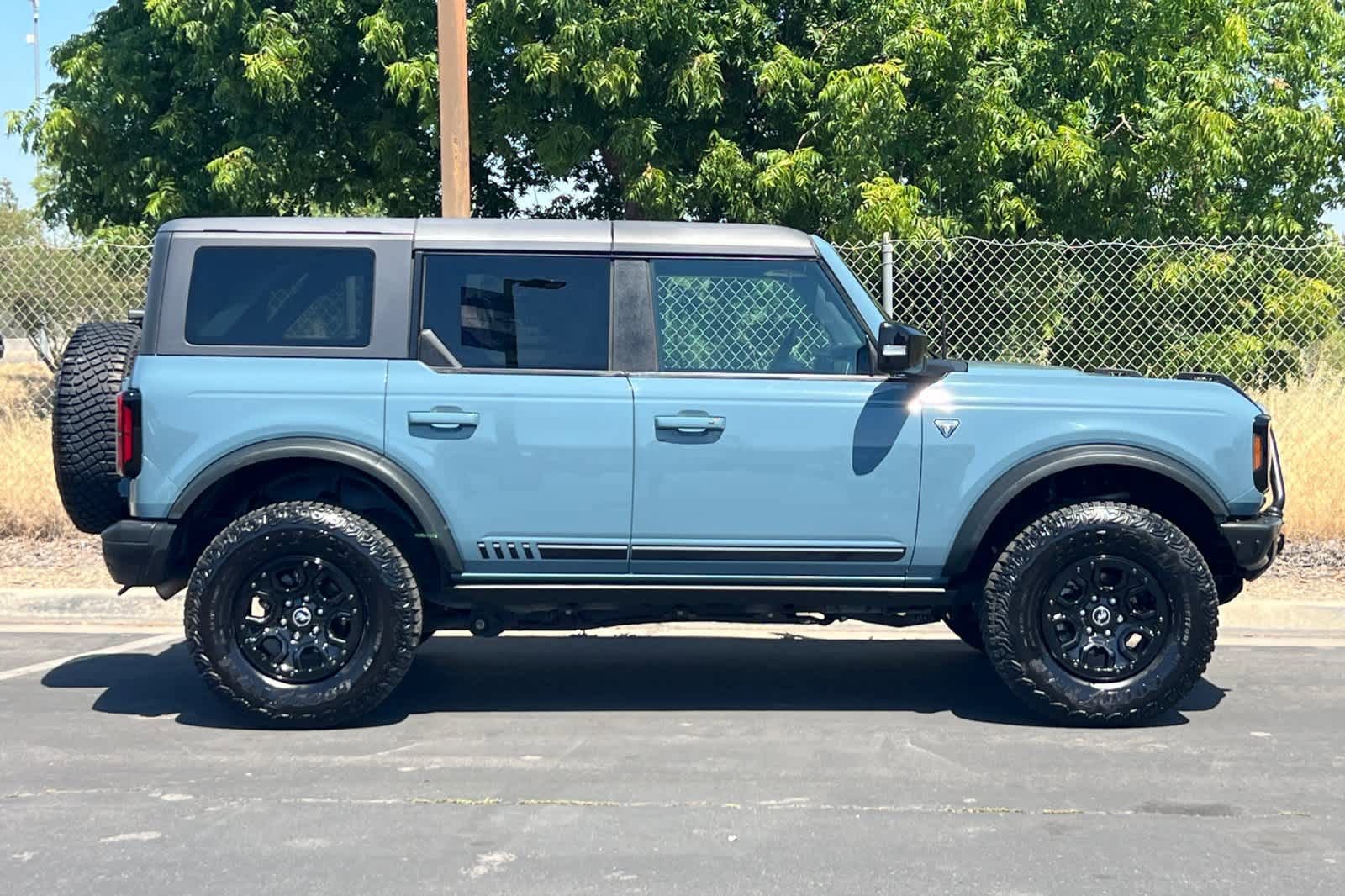 Certified 2021 Ford Bronco First Edition AWD/4WD image 8