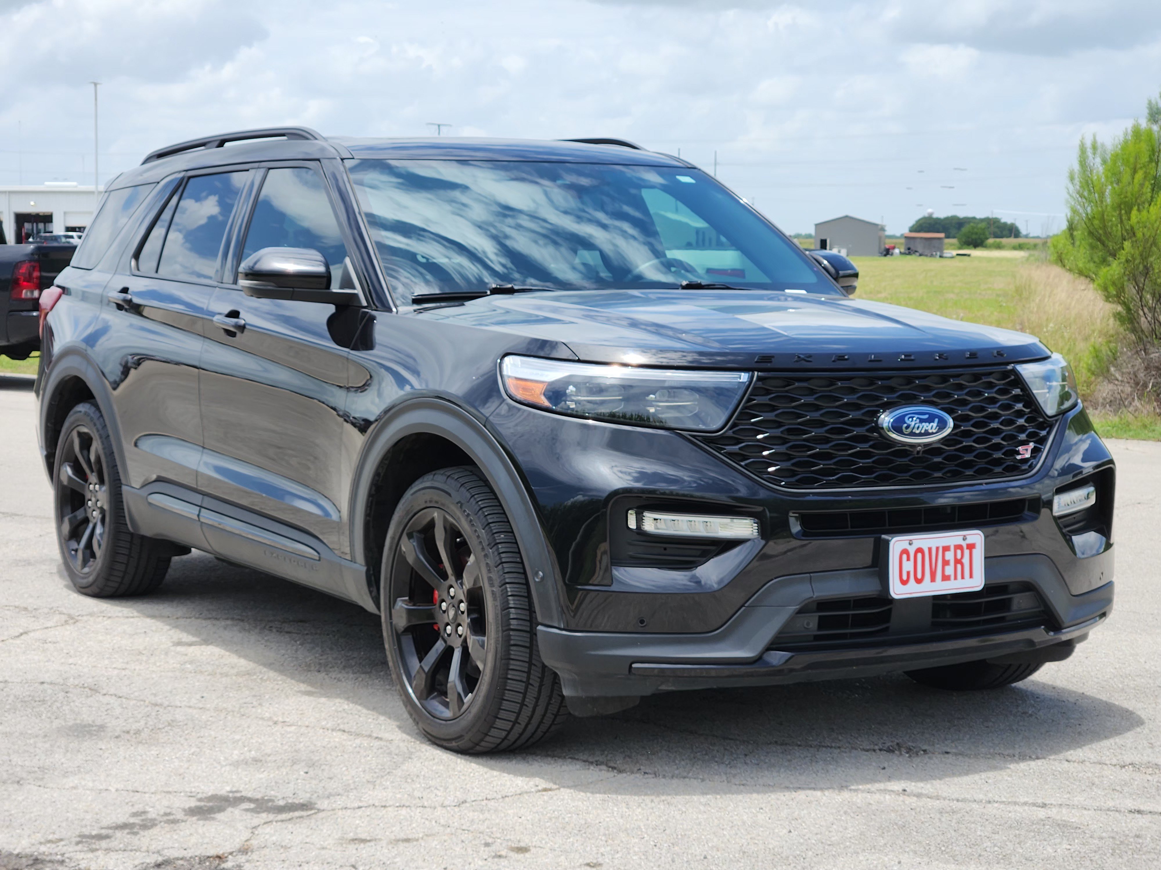 Certified 2021 Ford Explorer ST w/ Equipment Group 401A AWD/4WD image 3