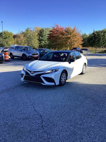 Used 2021 Toyota Camry XSE AWD/4WD image 2