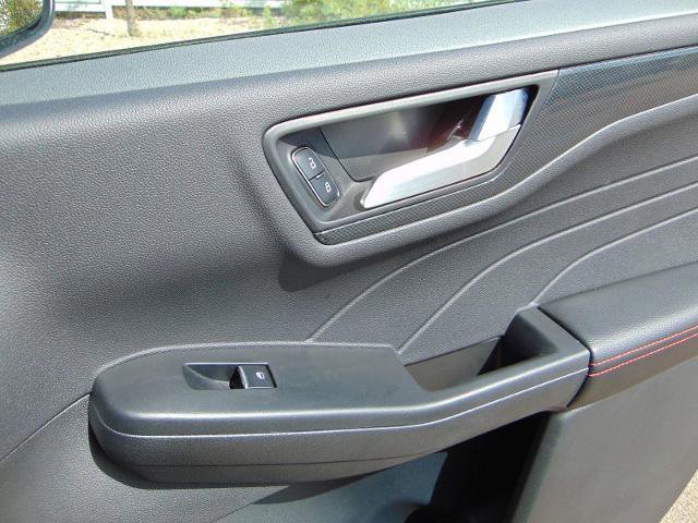 Certified 2025 Ford Escape ST-Line w/ Equipment Group 301A image 26