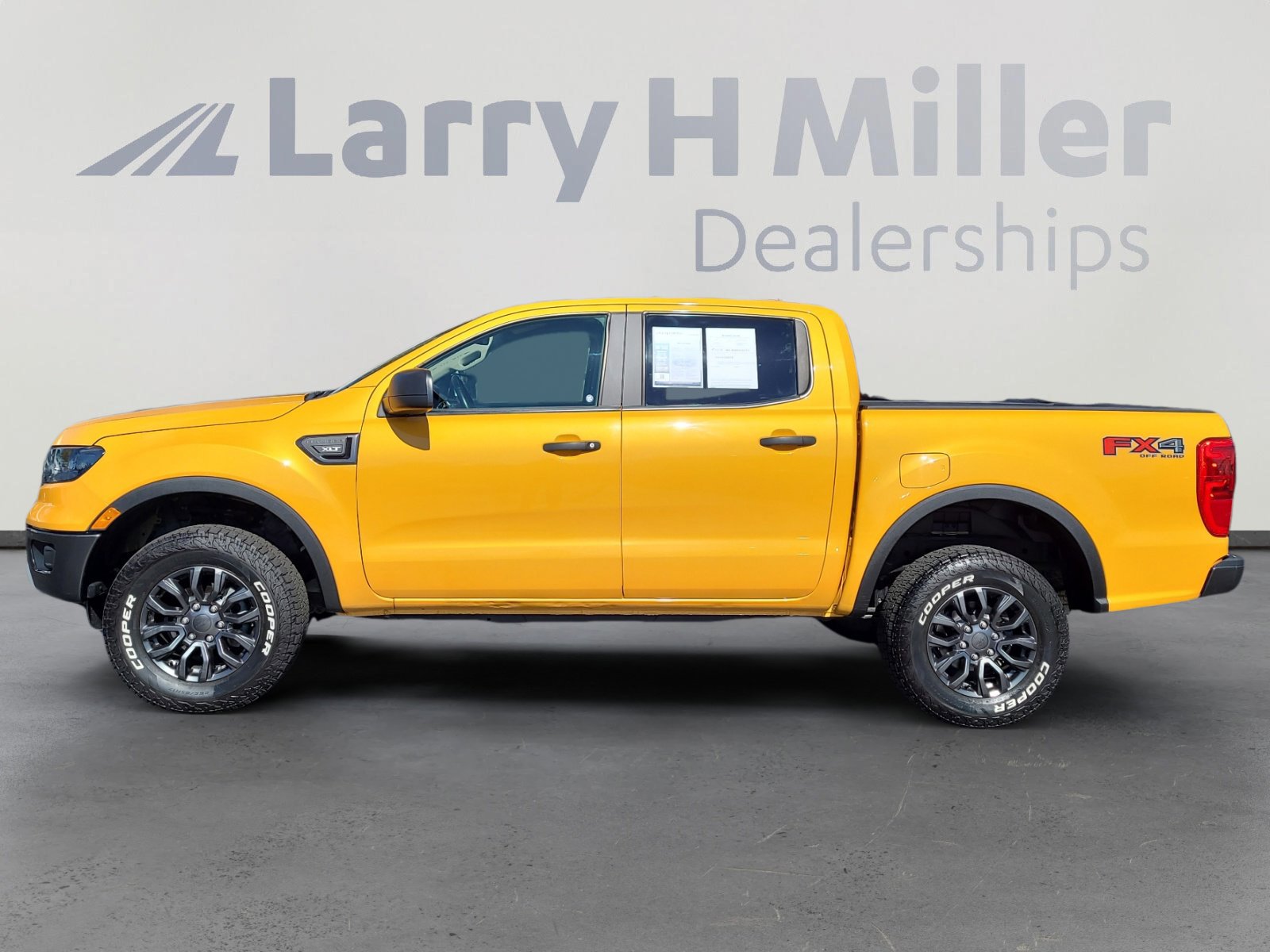 Certified 2022 Ford Ranger XLT w/ Equipment Group 302A High image 2