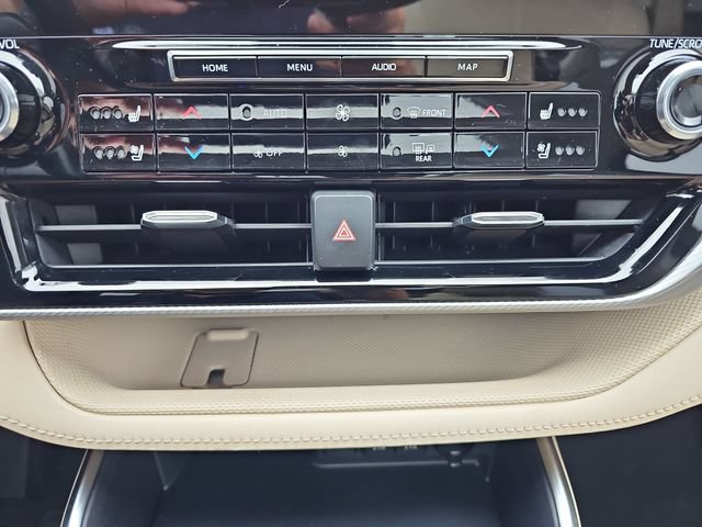 Used 2021 Toyota Highlander Platinum FWD image 31