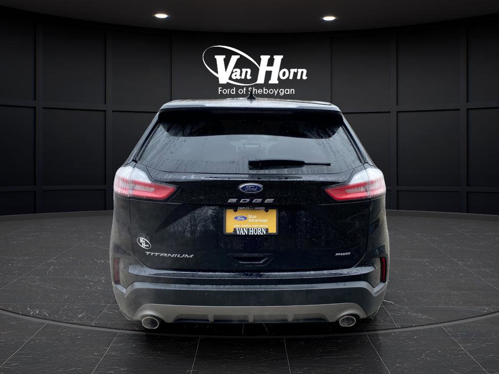 Certified 2024 Ford Edge Titanium AWD/4WD image 4