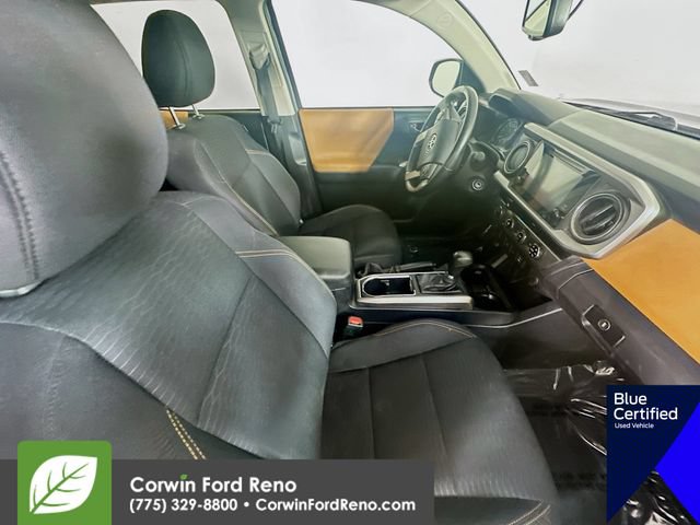 Used 2017 Toyota Tacoma SR5 AWD/4WD image 28