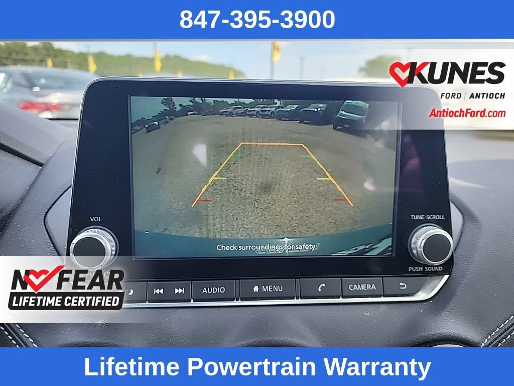 Used 2024 Nissan Sentra SV FWD image 14