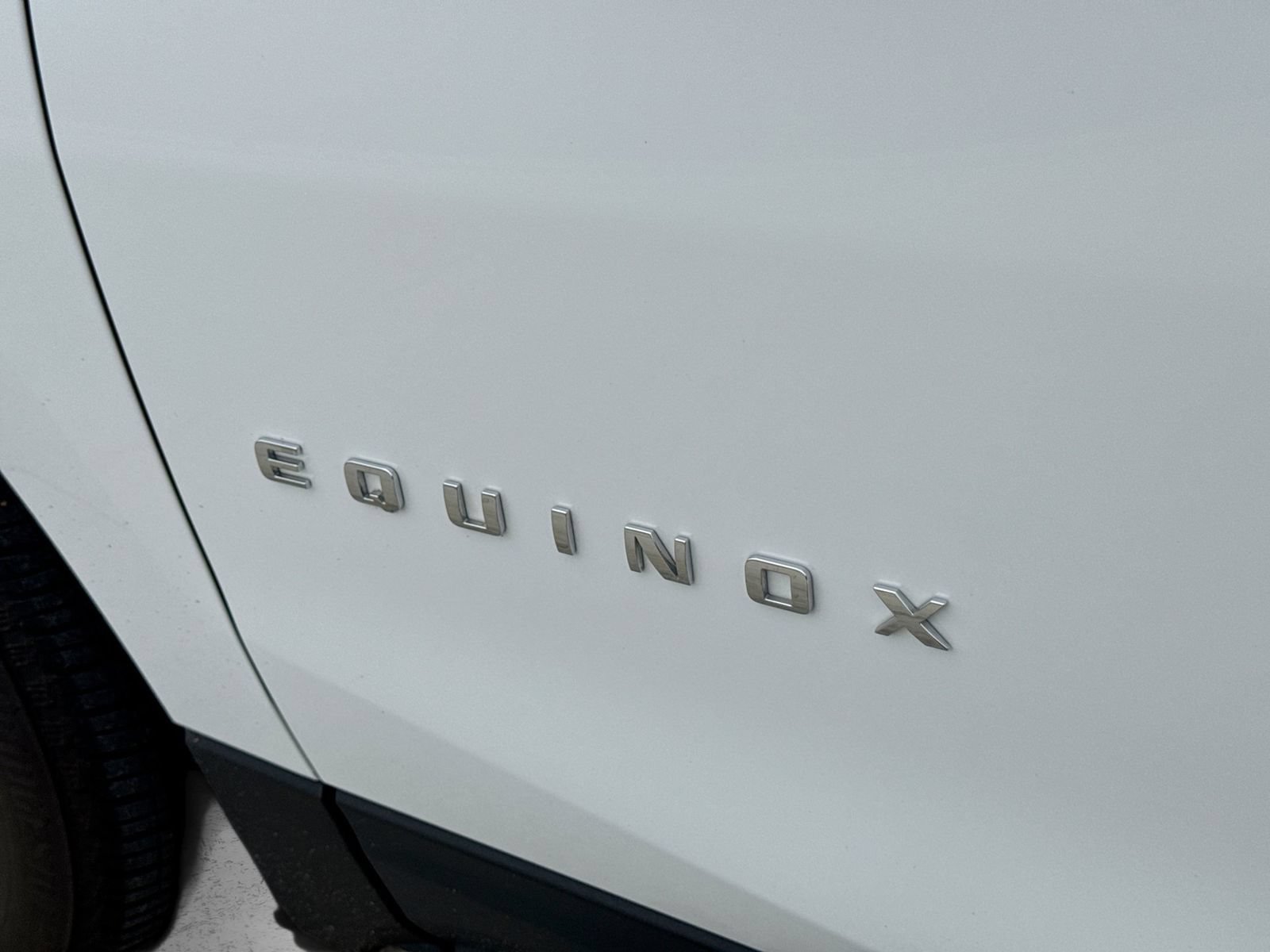 Used 2023 Chevrolet Equinox LS w/ LPO, Floor Liner Package AWD/4WD image 16