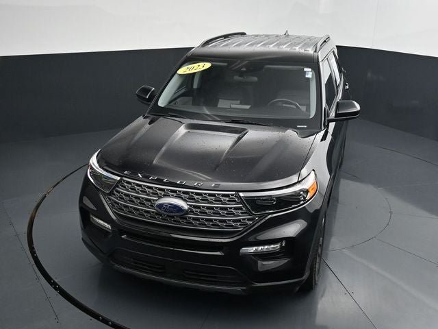 Certified 2023 Ford Explorer XLT w/ Equipment Group 202A AWD/4WD image 25