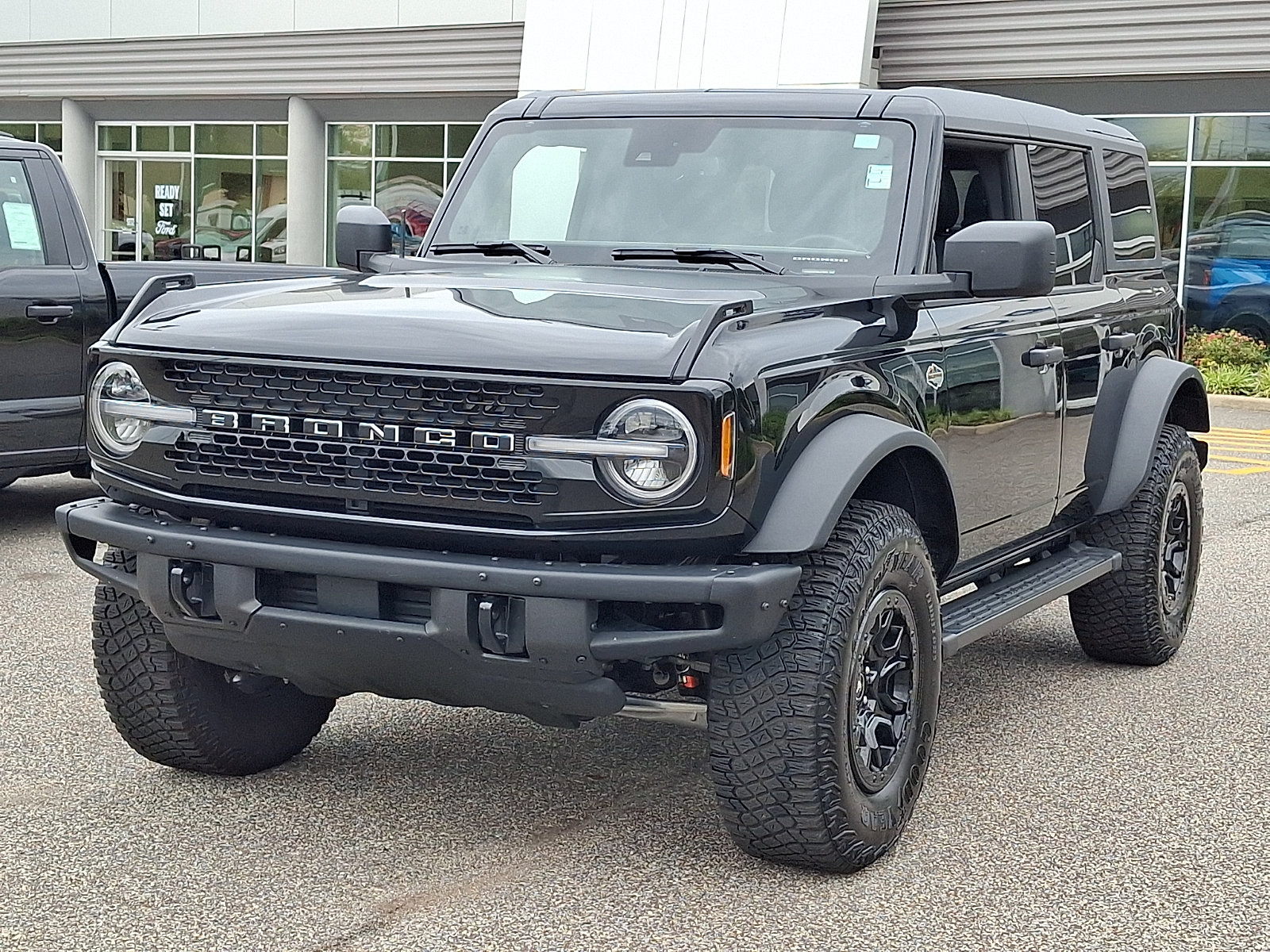 Certified 2024 Ford Bronco Wildtrak AWD/4WD image 4