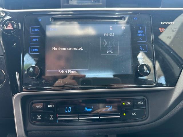 Used 2017 Toyota Corolla XLE w/ Carpet Mat Package (TMS) FWD image 18
