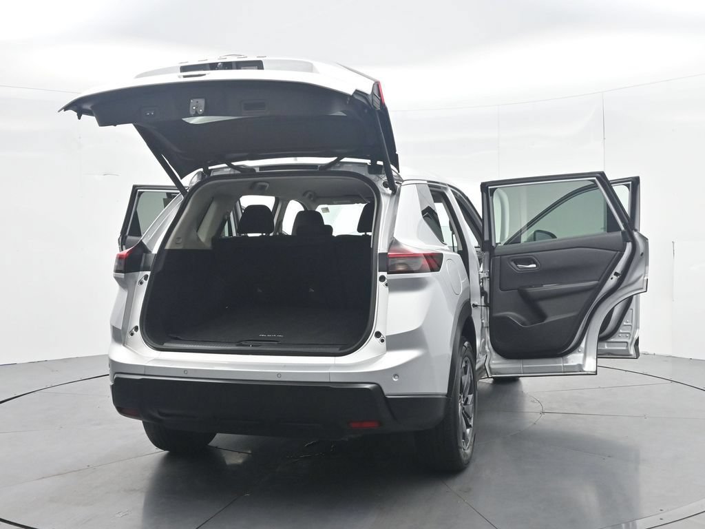 Used 2025 Nissan Rogue SV FWD image 51
