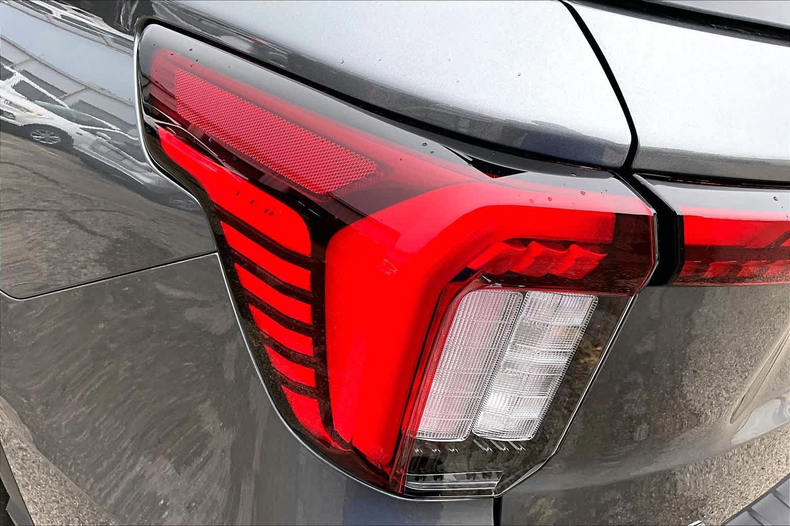 Certified 2025 Ford Explorer Active w/ Active Comfort Package RWD image 28