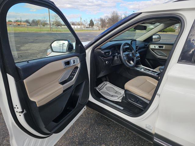 Certified 2022 Ford Explorer Limited w/ Limited Technology Package image 10