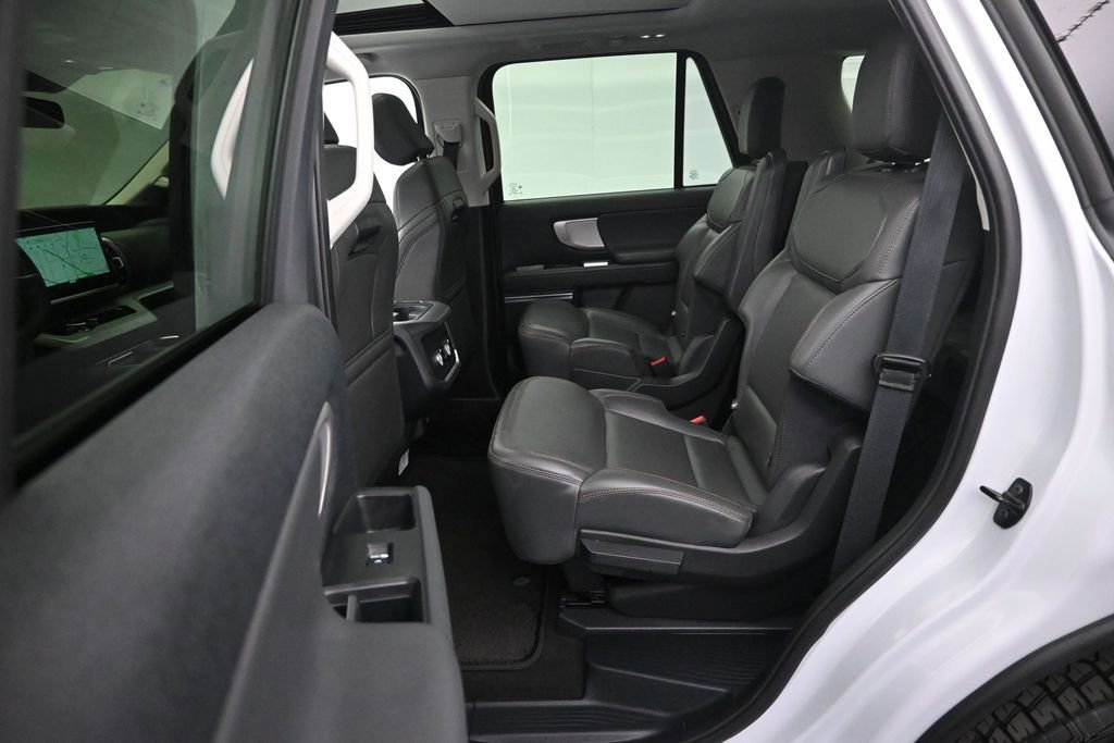 Certified 2025 Ford Expedition Active AWD/4WD image 13