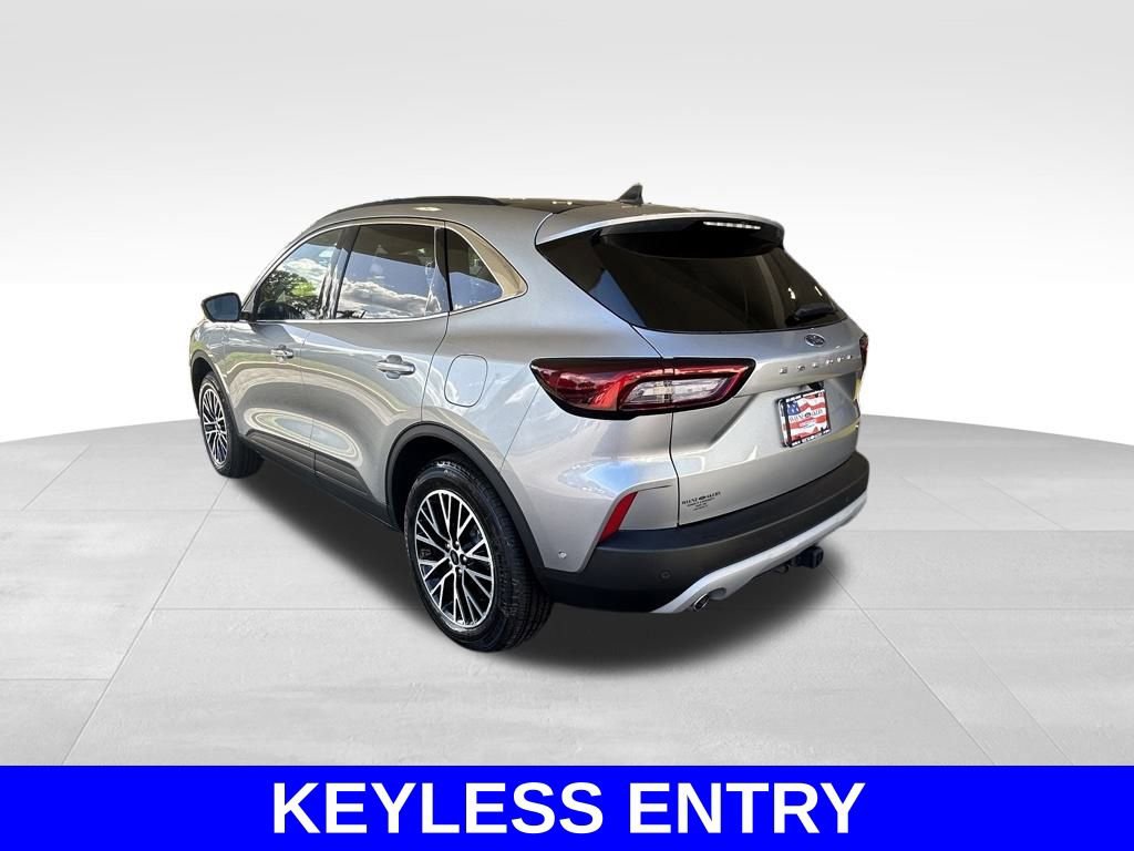 Certified 2024 Ford Escape SE w/ PHEV Premium Package FWD image 7