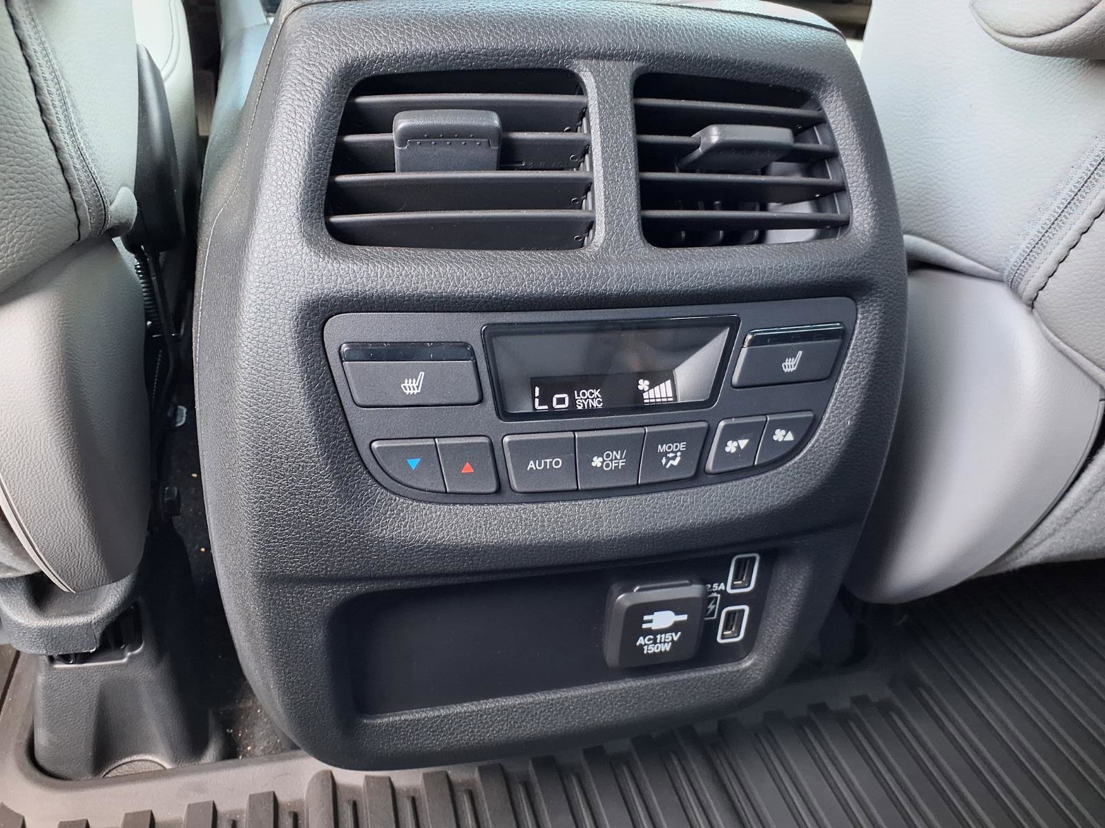 Used 2022 Honda Passport Elite image 19