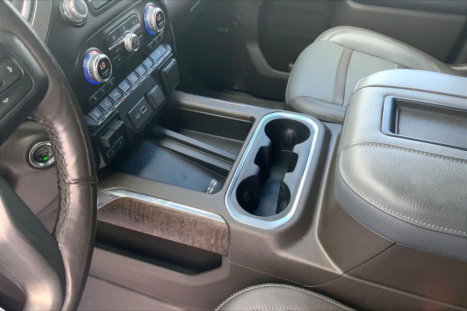 Used 2022 GMC Sierra 2500 Denali AWD/4WD image 16