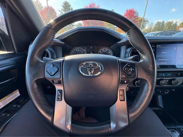 Used 2020 Toyota Tacoma TRD Off-Road AWD/4WD image 17