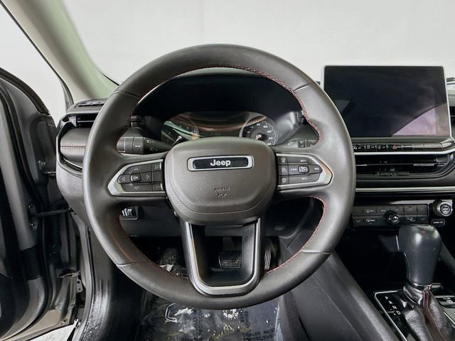 Used 2022 Jeep Compass Trailhawk w/ Sun and Sound Group AWD/4WD image 11