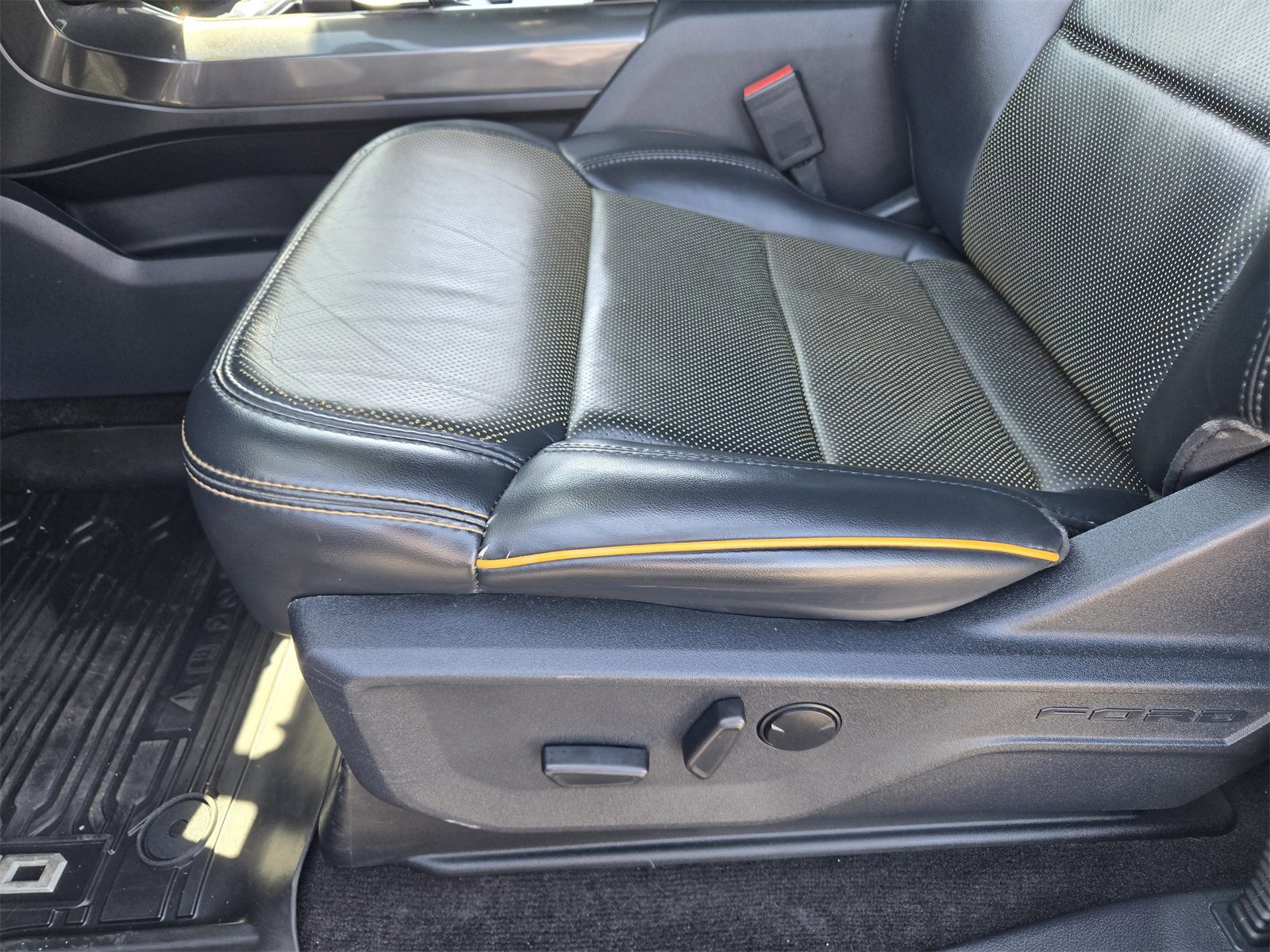 Certified 2023 Ford F150 Tremor w/ Equipment Group 402A High image 22