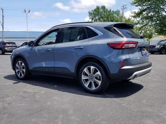 Certified 2023 Ford Escape Platinum w/ Premium Technology Package AWD/4WD image 8