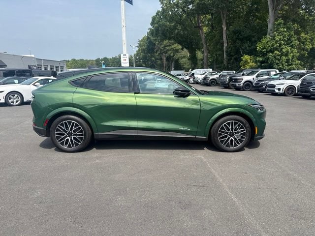 Certified 2025 Ford Mustang Mach-E Premium AWD/4WD image 9