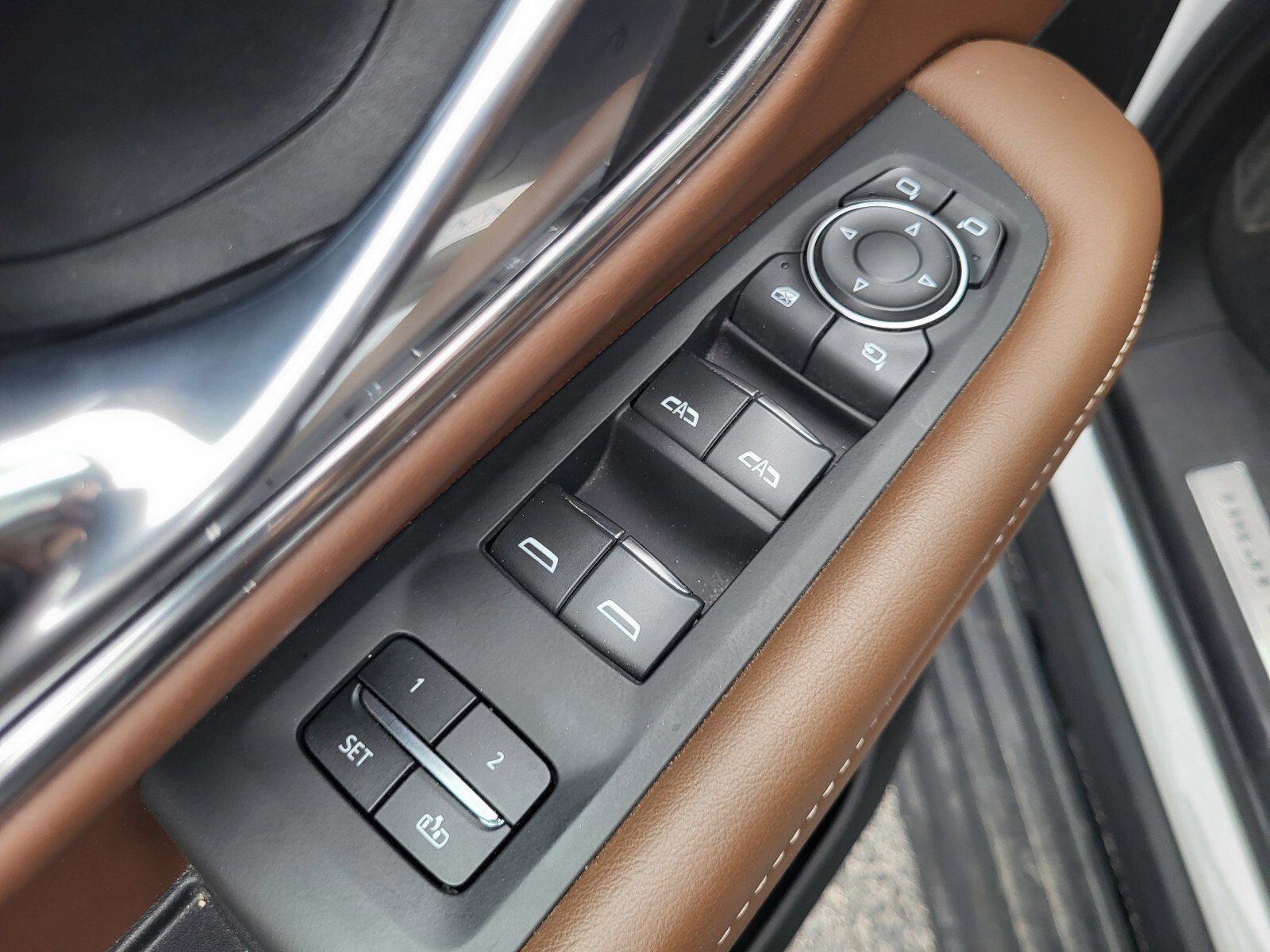 Used 2023 Chevrolet Tahoe High Country w/ Premium Package image 19